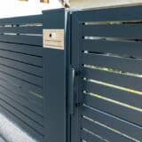 Portail moderne en alu gros anthracite